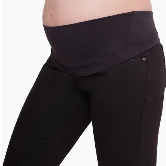 Ingrid & Isabel Crossover Panel Maternity Skinny Jeans in Black, Size 2 - Picture 2 of 6